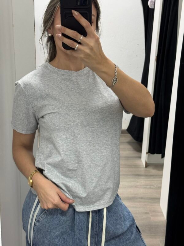 Remera Básica Flor