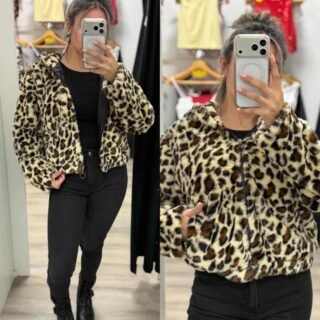 Chaqueta print en peluche
