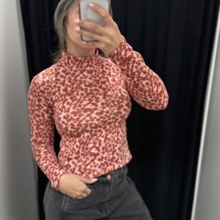 Polera en lanilla estampada