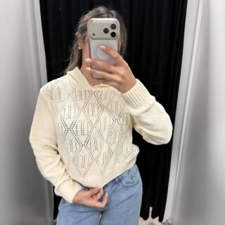 Buzo en chenille con capucha