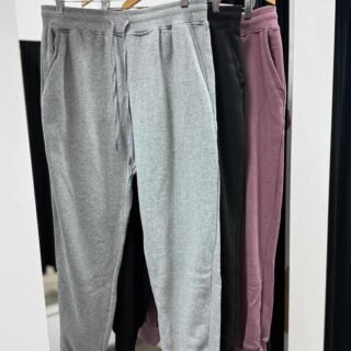 Pantalón deportivo amplio