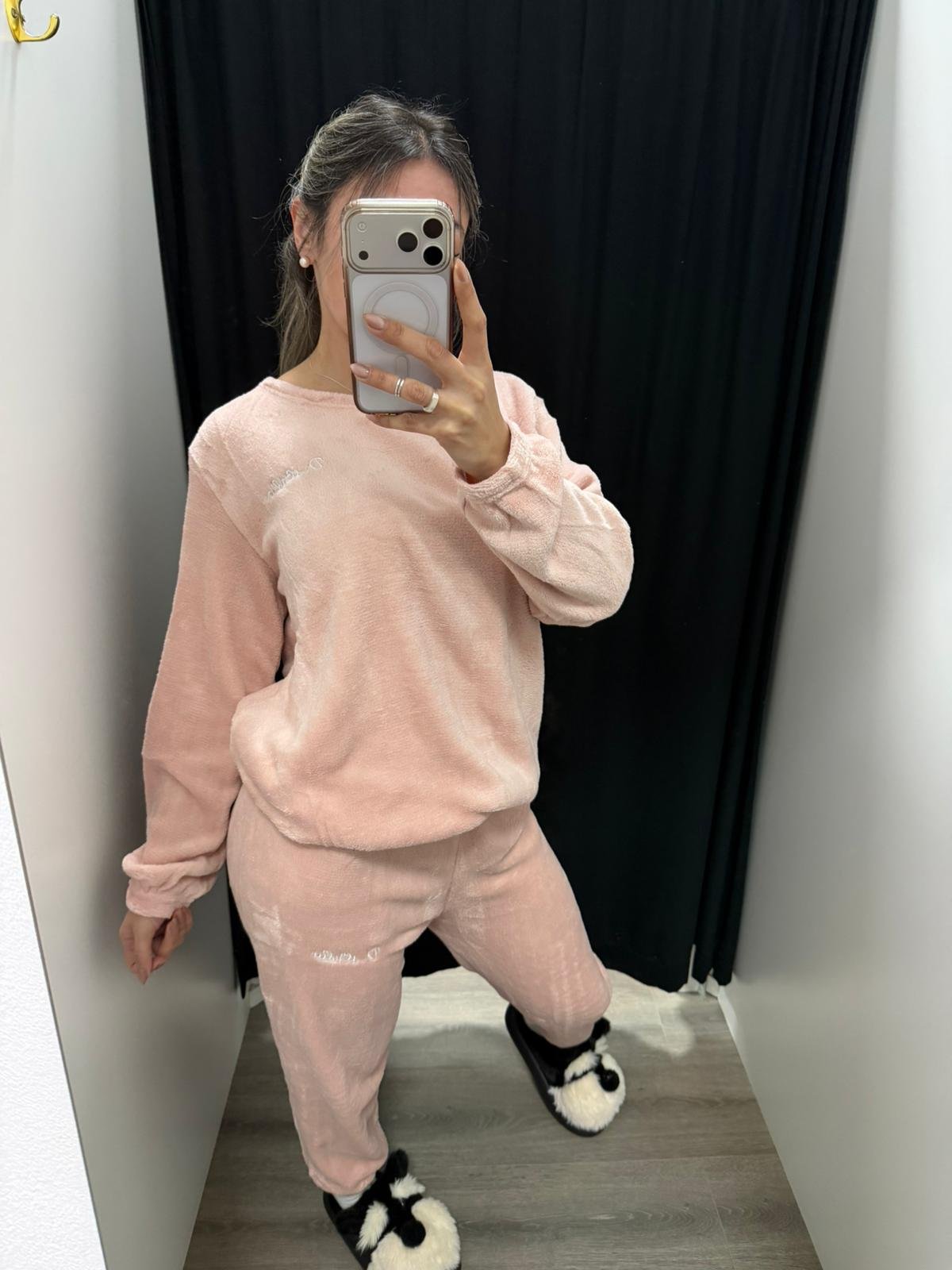 Pijama liso en promoción