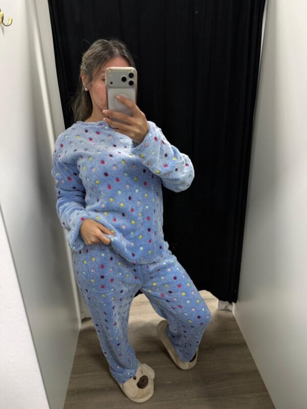 Conjunto pijama $395
