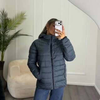 Campera de nylon