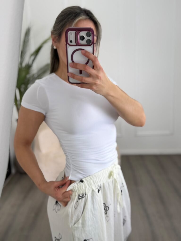 Blusa básica con frunce A065
